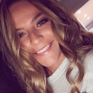 Meet your Posher, Mackenzie